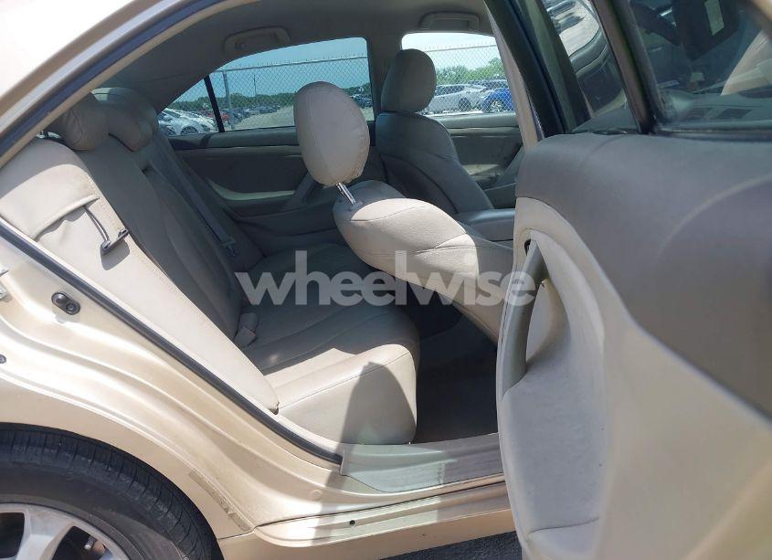 Photo 8 of 2011 Toyota Camry LE (VIN 4T1BF3EK7BU230614)