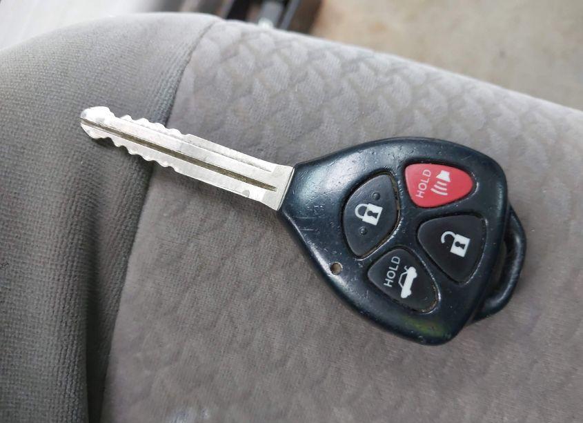 Photo 11 of 2011 Toyota Camry LE (VIN 4T1BF3EK7BU591910)