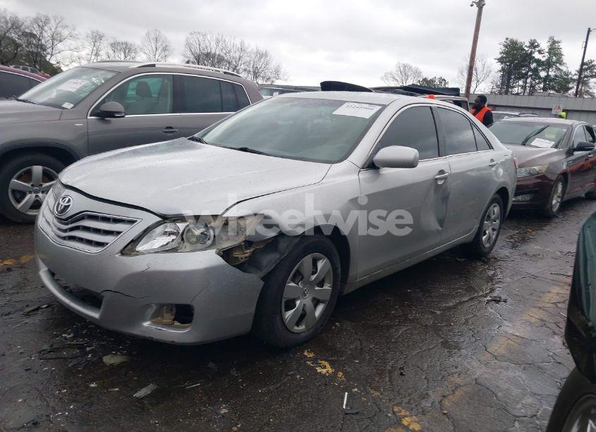Photo 2 of 2011 Toyota Camry (VIN 4T1BF3EK7BU599778)