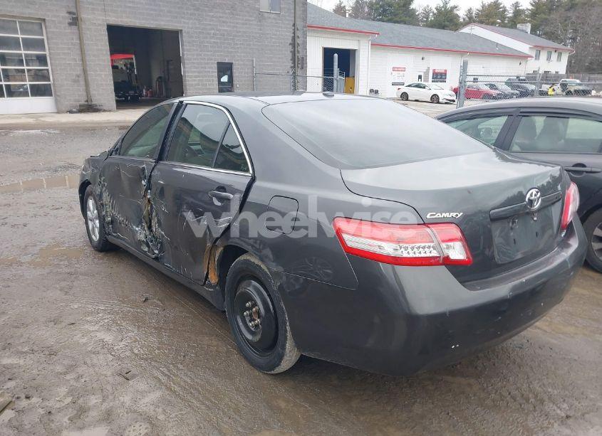 Photo 3 of 2011 Toyota Camry LE (VIN 4T1BF3EK7BU612772)