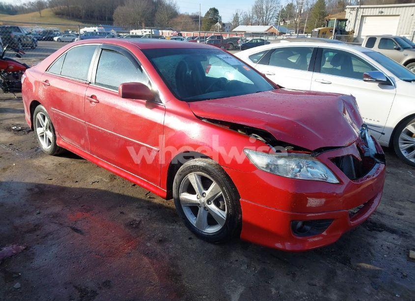 2011 Toyota Camry SE (VIN 4T1BF3EK7BU622251) main photo
