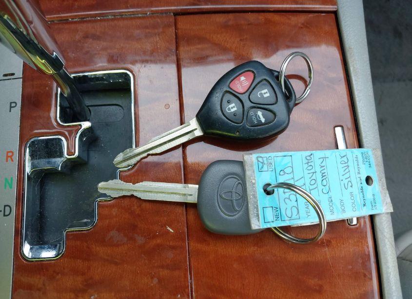 Photo 11 of 2011 Toyota Camry XLE (VIN 4T1BF3EK7BU627336)