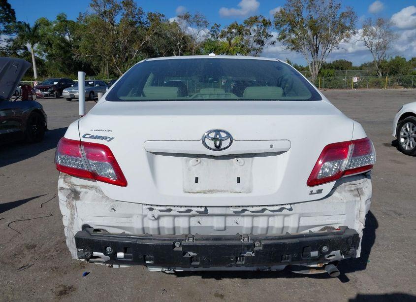 Photo 16 of 2011 Toyota Camry LE (VIN 4T1BF3EK7BU629541)