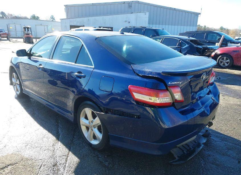 Photo 3 of 2011 Toyota Camry SE (VIN 4T1BF3EK7BU630818)