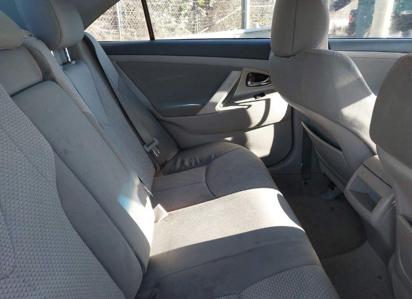 Photo 8 of 2011 Toyota Camry SE (VIN 4T1BF3EK7BU630818)