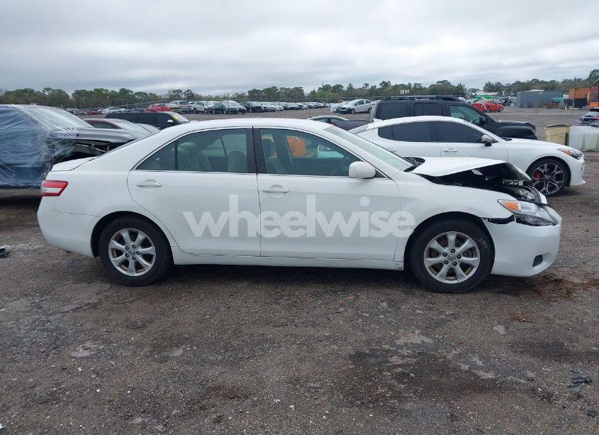 Photo 13 of 2011 Toyota Camry LE (VIN 4T1BF3EK7BU633380)