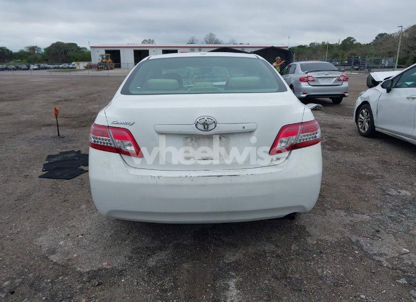 Photo 16 of 2011 Toyota Camry LE (VIN 4T1BF3EK7BU633380)