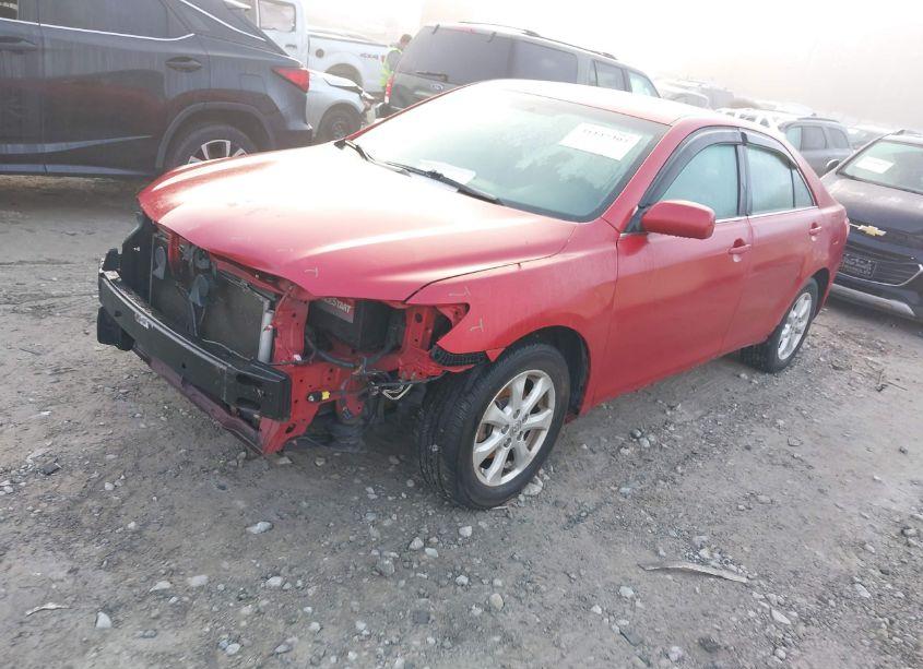 Photo 2 of 2011 Toyota Camry LE (VIN 4T1BF3EK7BU655962)