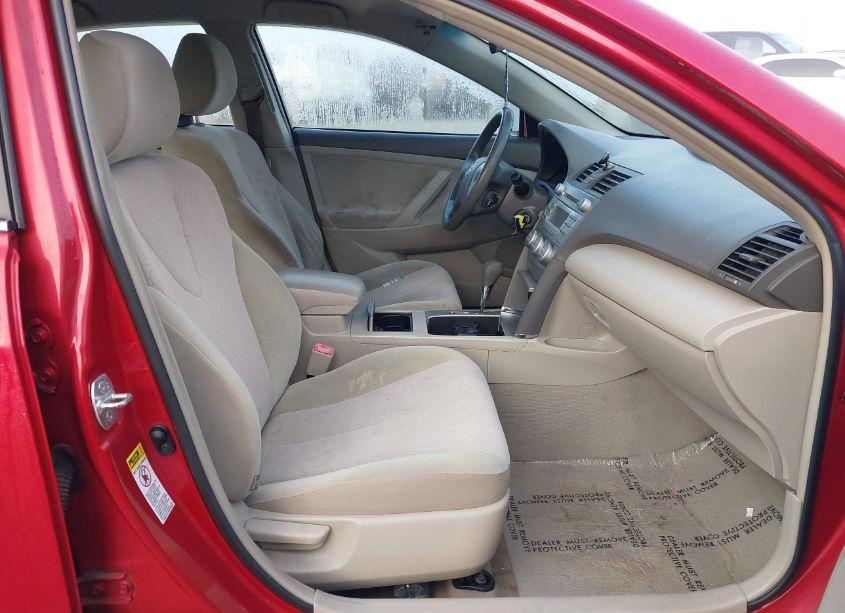 Photo 5 of 2011 Toyota Camry LE (VIN 4T1BF3EK7BU655962)