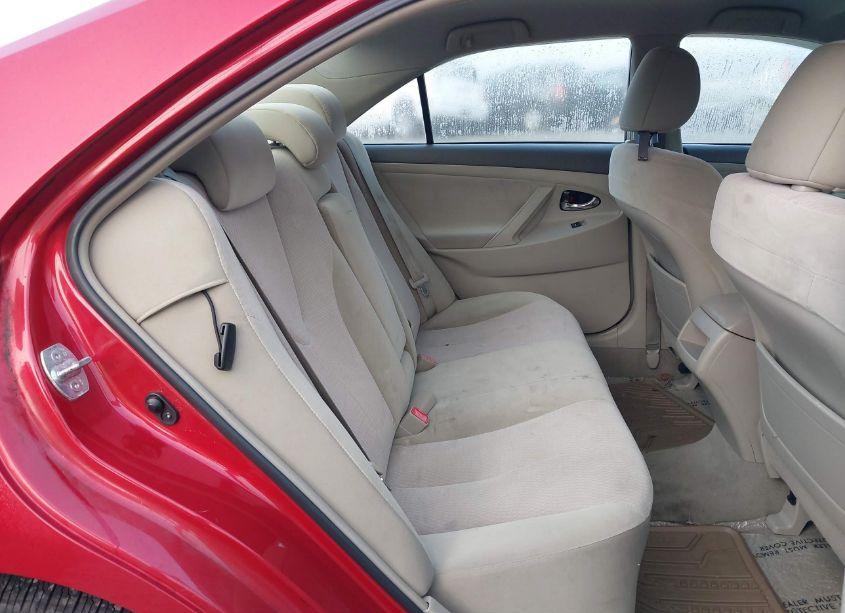 Photo 8 of 2011 Toyota Camry LE (VIN 4T1BF3EK7BU655962)