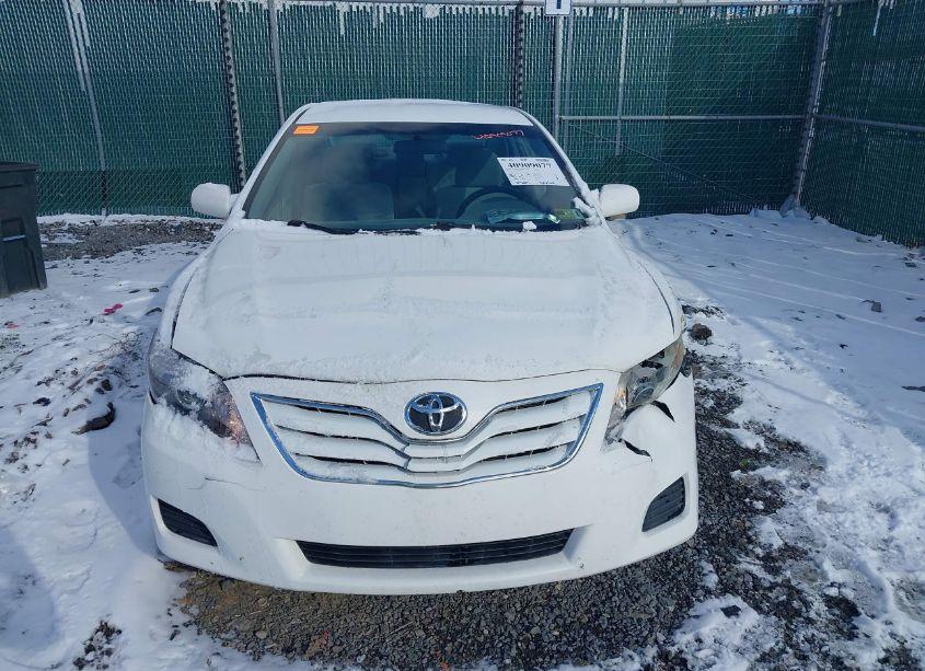 Photo 12 of 2011 Toyota Camry LE (VIN 4T1BF3EK7BU676780)