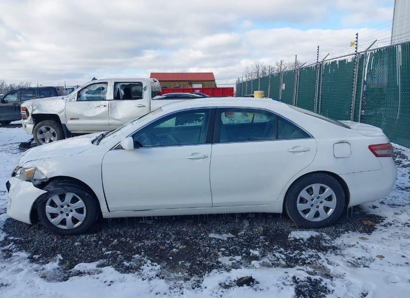 Photo 14 of 2011 Toyota Camry LE (VIN 4T1BF3EK7BU676780)