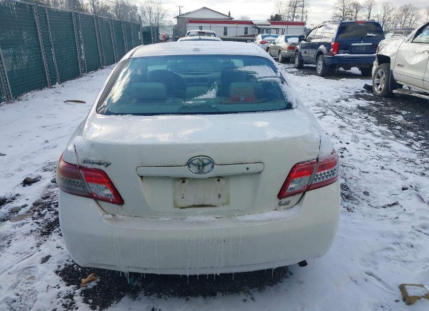 Photo 16 of 2011 Toyota Camry LE (VIN 4T1BF3EK7BU676780)
