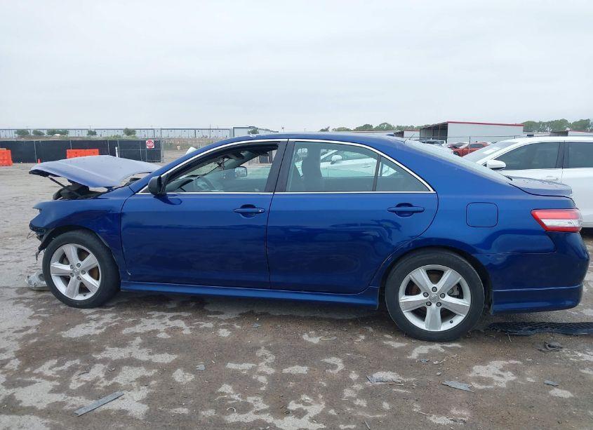 Photo 13 of 2011 Toyota Camry SE (VIN 4T1BF3EK7BU683440)