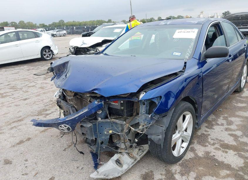 Photo 6 of 2011 Toyota Camry SE (VIN 4T1BF3EK7BU683440)