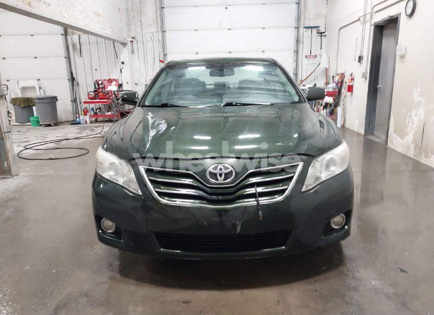 Photo 13 of 2011 Toyota Camry XLE (VIN 4T1BF3EK7BU703086)