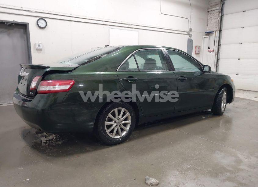 Photo 4 of 2011 Toyota Camry XLE (VIN 4T1BF3EK7BU703086)