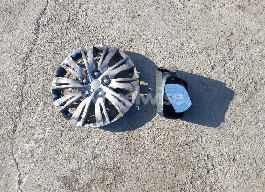 Photo 12 of 2011 Toyota Camry LE (VIN 4T1BF3EK7BU711172)