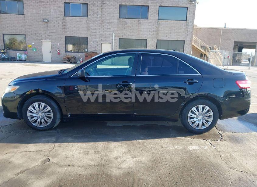 Photo 15 of 2011 Toyota Camry LE (VIN 4T1BF3EK7BU711172)