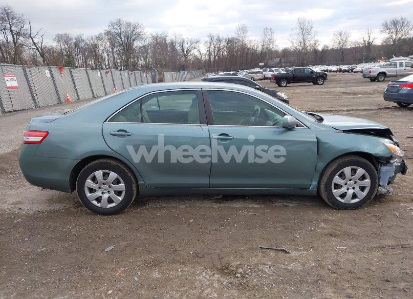 Photo 13 of 2011 Toyota Camry LE (VIN 4T1BF3EK7BU749954)