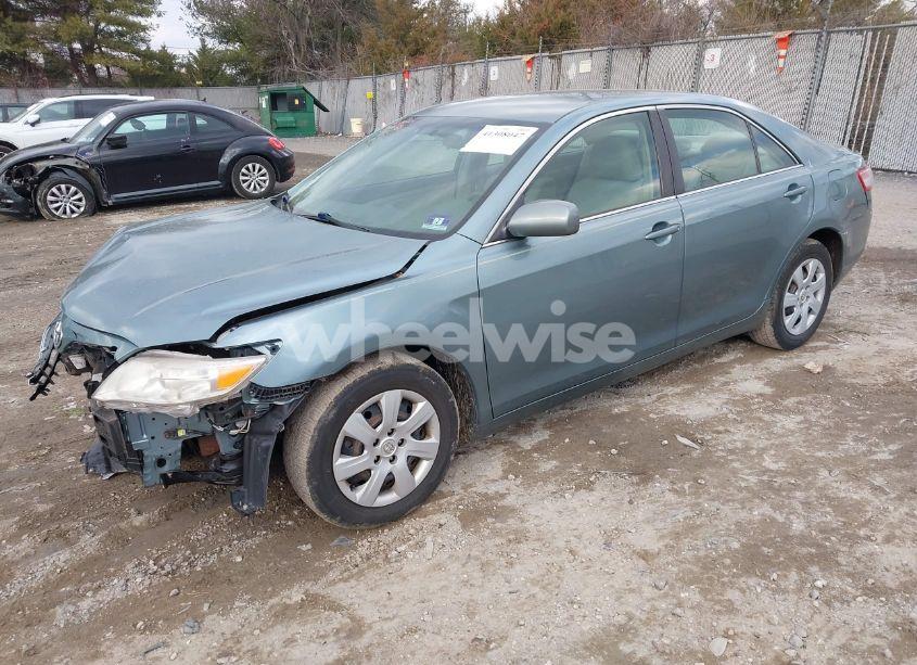 Photo 2 of 2011 Toyota Camry LE (VIN 4T1BF3EK7BU749954)