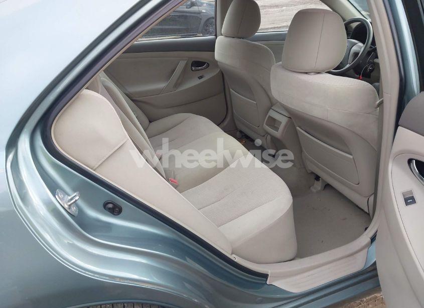 Photo 8 of 2011 Toyota Camry LE (VIN 4T1BF3EK7BU749954)