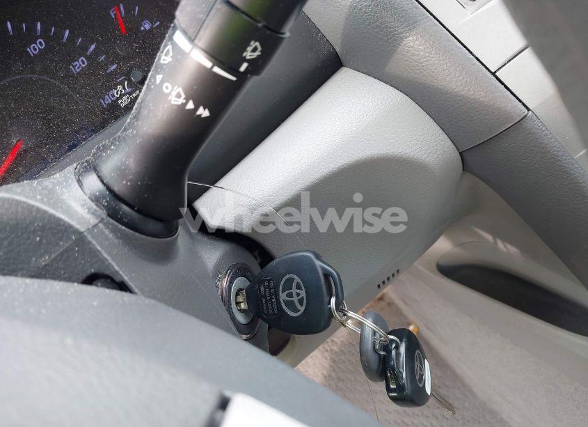 Photo 11 of 2011 Toyota Camry LE (VIN 4T1BF3EK7BU760114)