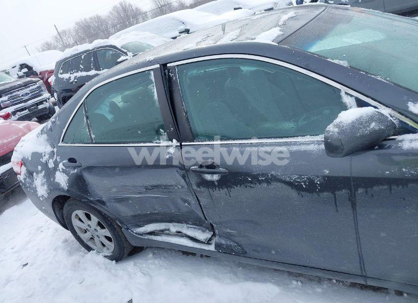 Photo 13 of 2011 Toyota Camry LE (VIN 4T1BF3EK7BU760114)