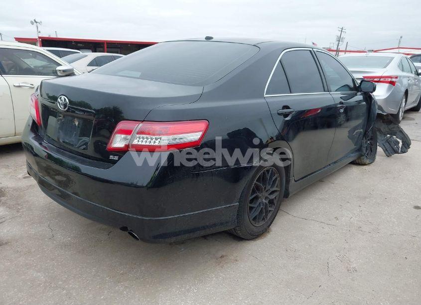 Photo 4 of 2010 Toyota Camry SE (VIN 4T1BF3EK8AU012244)