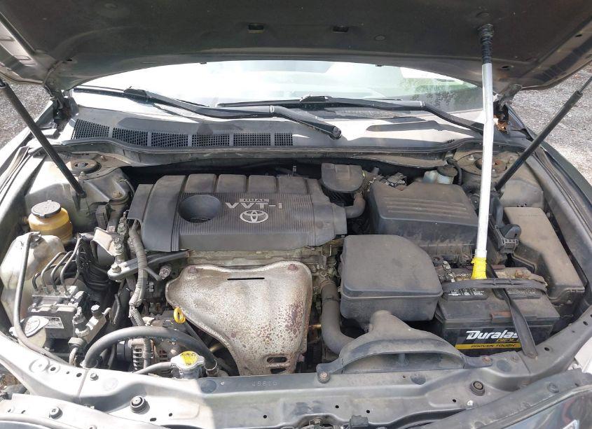 Photo 10 of 2010 Toyota Camry LE (VIN 4T1BF3EK8AU013801)