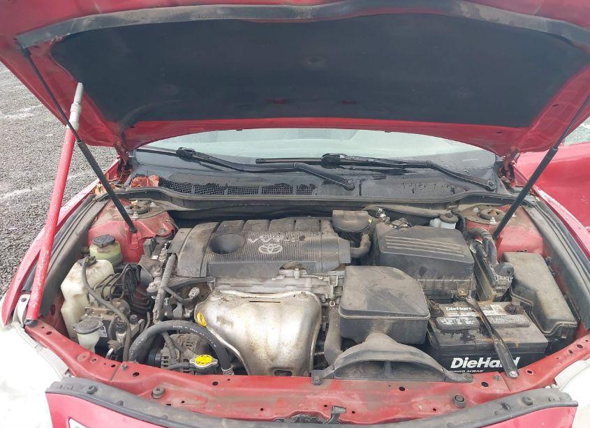 Photo 10 of 2010 Toyota Camry LE (VIN 4T1BF3EK8AU024989)