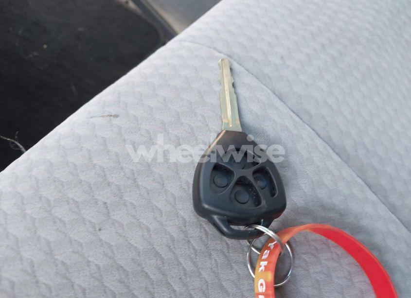 Photo 11 of 2010 Toyota Camry LE (VIN 4T1BF3EK8AU027276)