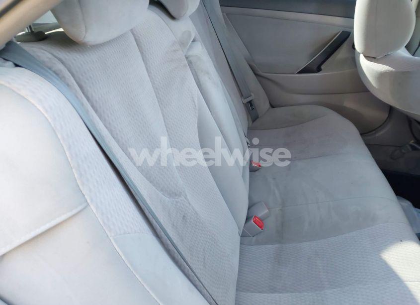 Photo 8 of 2010 Toyota Camry LE (VIN 4T1BF3EK8AU027276)