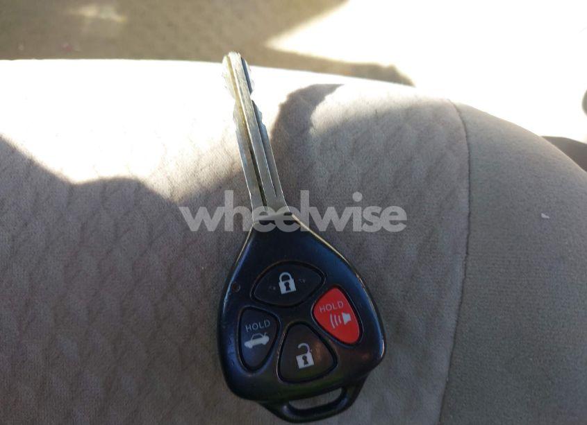 Photo 11 of 2010 Toyota Camry LE (VIN 4T1BF3EK8AU029903)