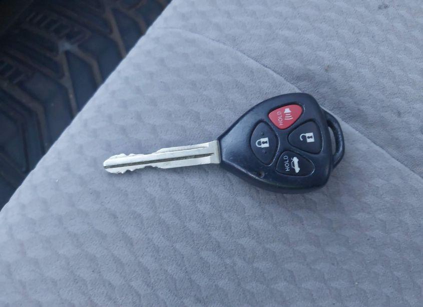 Photo 11 of 2010 Toyota Camry LE (VIN 4T1BF3EK8AU032302)