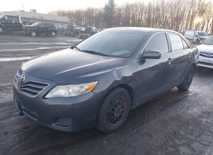 Photo 2 of 2010 Toyota Camry LE (VIN 4T1BF3EK8AU032302)