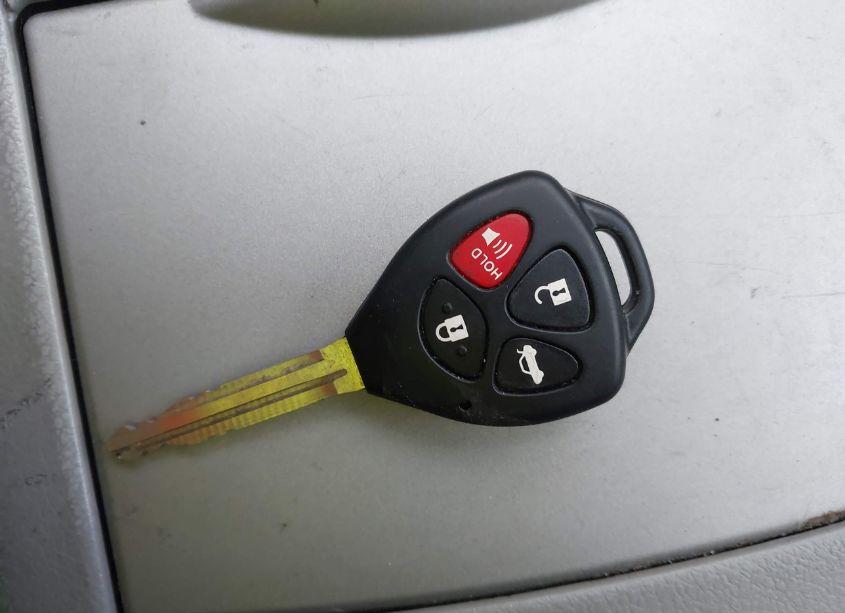 Photo 11 of 2010 Toyota Camry LE (VIN 4T1BF3EK8AU033577)