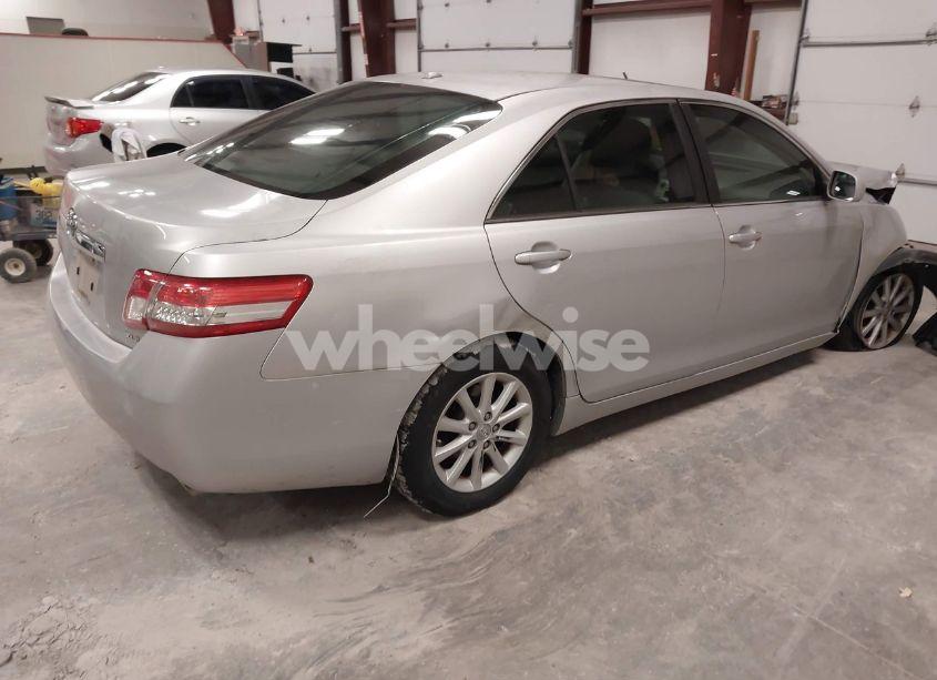 Photo 4 of 2010 Toyota Camry XLE (VIN 4T1BF3EK8AU034647)