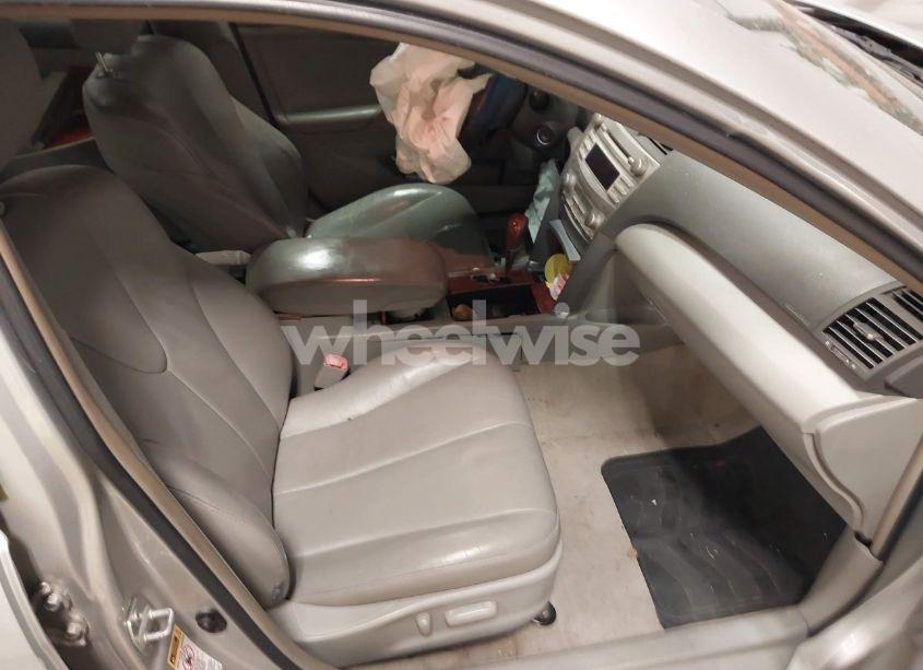 Photo 5 of 2010 Toyota Camry XLE (VIN 4T1BF3EK8AU034647)