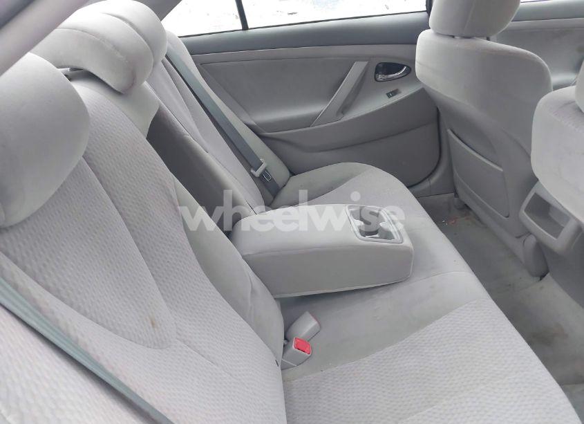 Photo 8 of 2010 Toyota Camry LE (VIN 4T1BF3EK8AU036222)