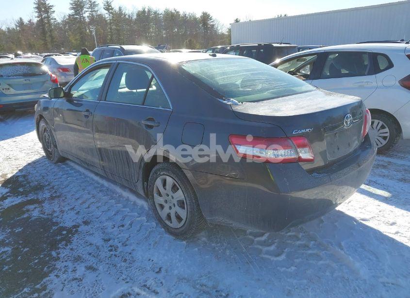 Photo 3 of 2010 Toyota Camry LE (VIN 4T1BF3EK8AU053618)
