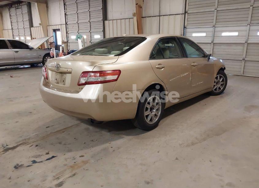 Photo 4 of 2010 Toyota Camry LE (VIN 4T1BF3EK8AU053893)