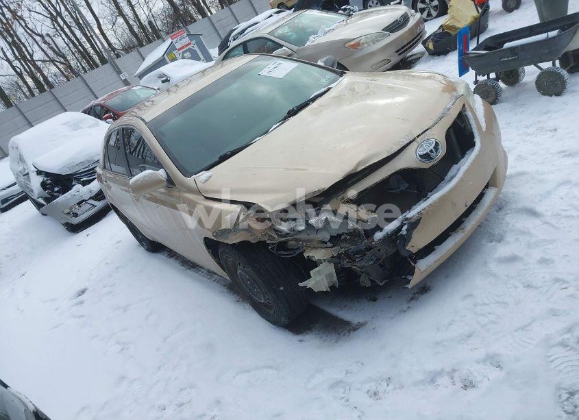 2010 Toyota Camry LE (VIN 4T1BF3EK8AU058284) main photo