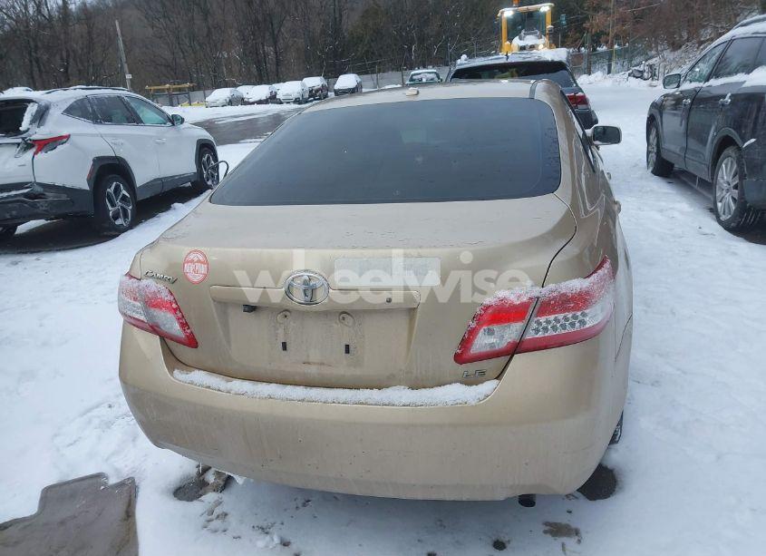 Photo 16 of 2010 Toyota Camry LE (VIN 4T1BF3EK8AU058284)