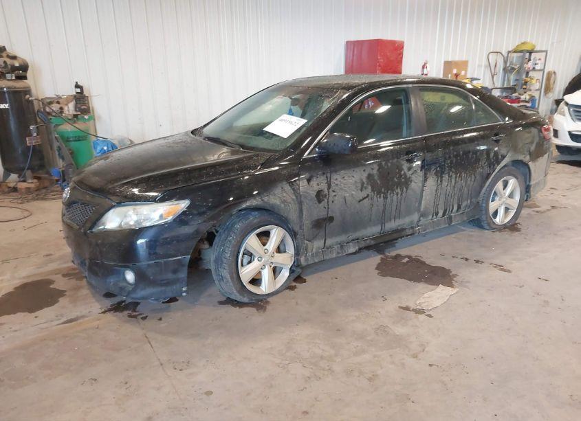 Photo 2 of 2010 Toyota Camry SE (VIN 4T1BF3EK8AU062531)