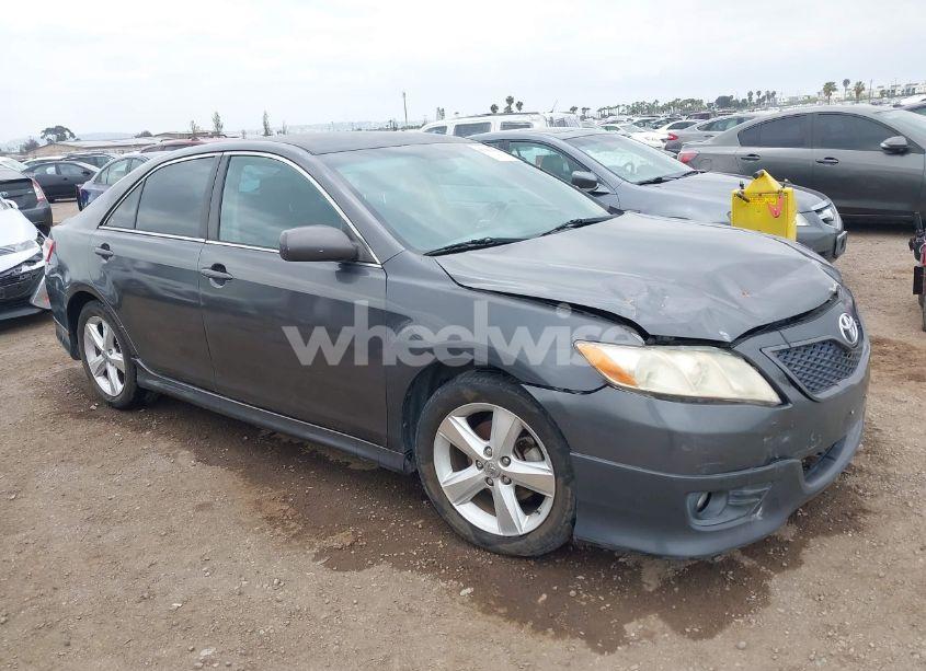 2010 Toyota Camry SE (VIN 4T1BF3EK8AU066224) main photo