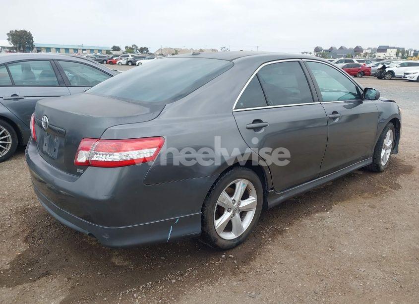 Photo 4 of 2010 Toyota Camry SE (VIN 4T1BF3EK8AU066224)