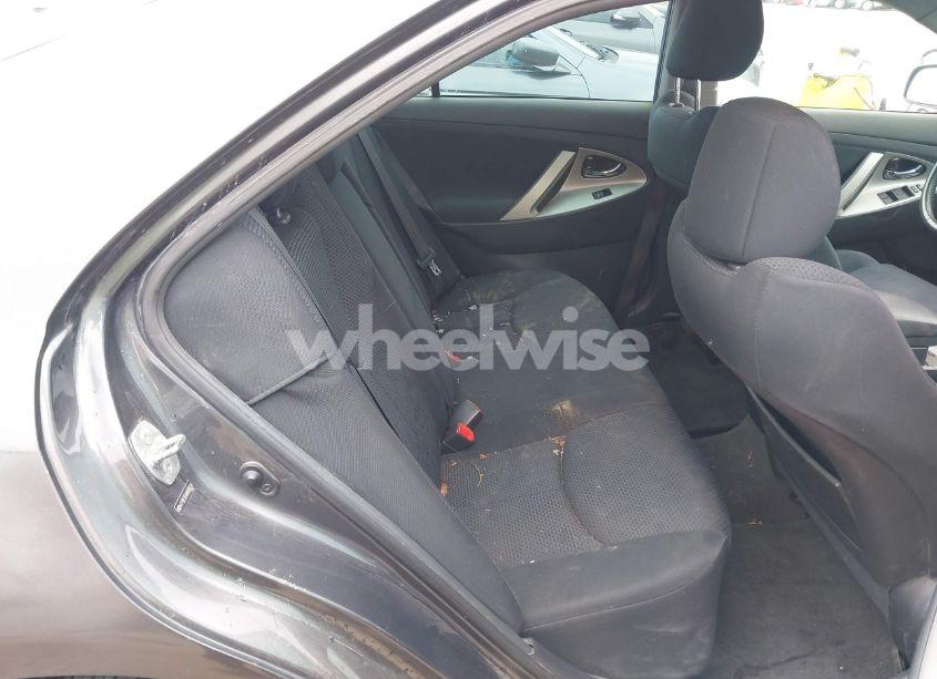 Photo 8 of 2010 Toyota Camry SE (VIN 4T1BF3EK8AU066224)