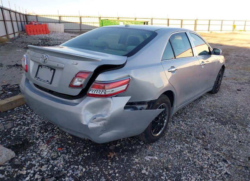 Photo 4 of 2010 Toyota Camry LE (VIN 4T1BF3EK8AU067079)