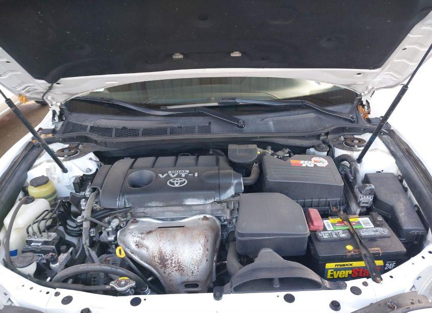 Photo 10 of 2010 Toyota Camry SE (VIN 4T1BF3EK8AU502957)